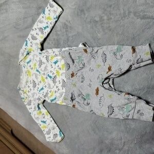 🐻 Child of Mine outfit size 0-3 months